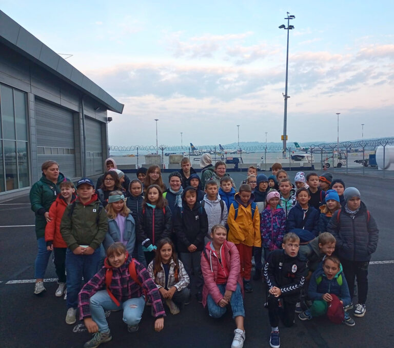 6ba6a772 e8f6 4682 9efa b34cf030e249