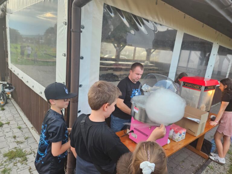 12291601 c82d 4ba7 99f6 8ecadc024f78