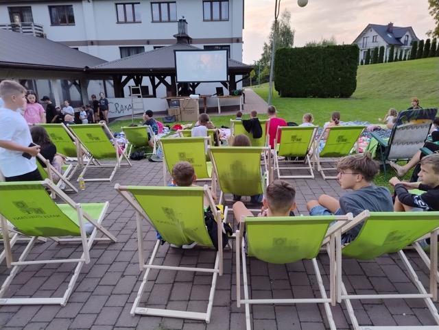 5ea8673a f8cc 4e23 a330 c1a72805b8f5 Średni