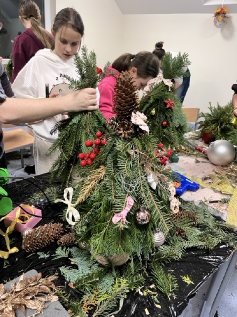 Rodzinne warsztaty w świątecznym klimacie img 8532 Średni
