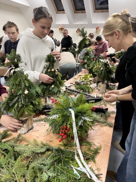 Rodzinne warsztaty w świątecznym klimacie img 8538 Średni