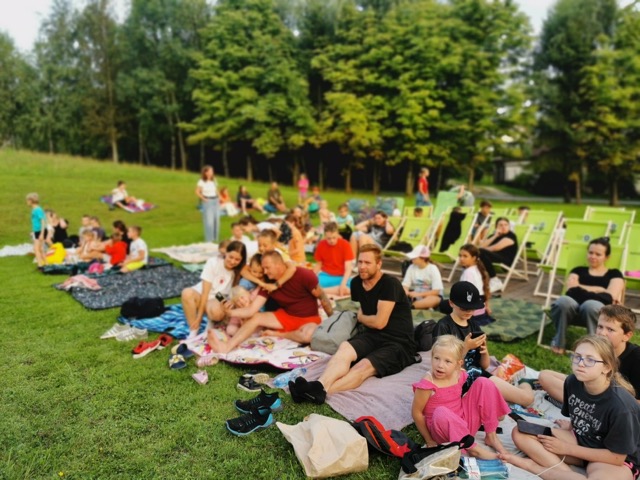 b5f2ee57 0721 4bfc b2fc 1676525451eb Średni