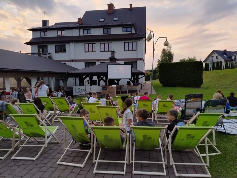 d3499600 f112 4b2e a7b4 2c529fa09497